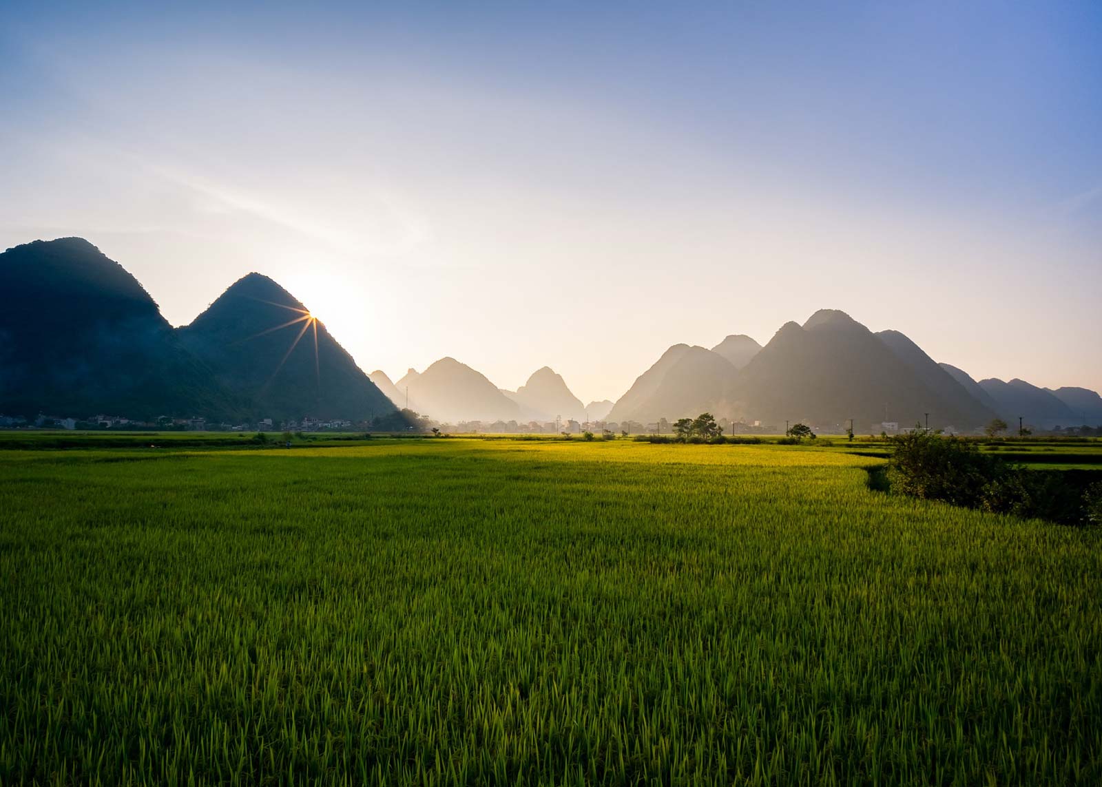 luna de miere - martie - laos - overseas travel